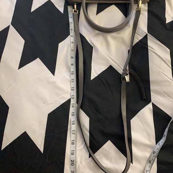 Kate Spade purse with Crossbody strap - Picture 15 of 16